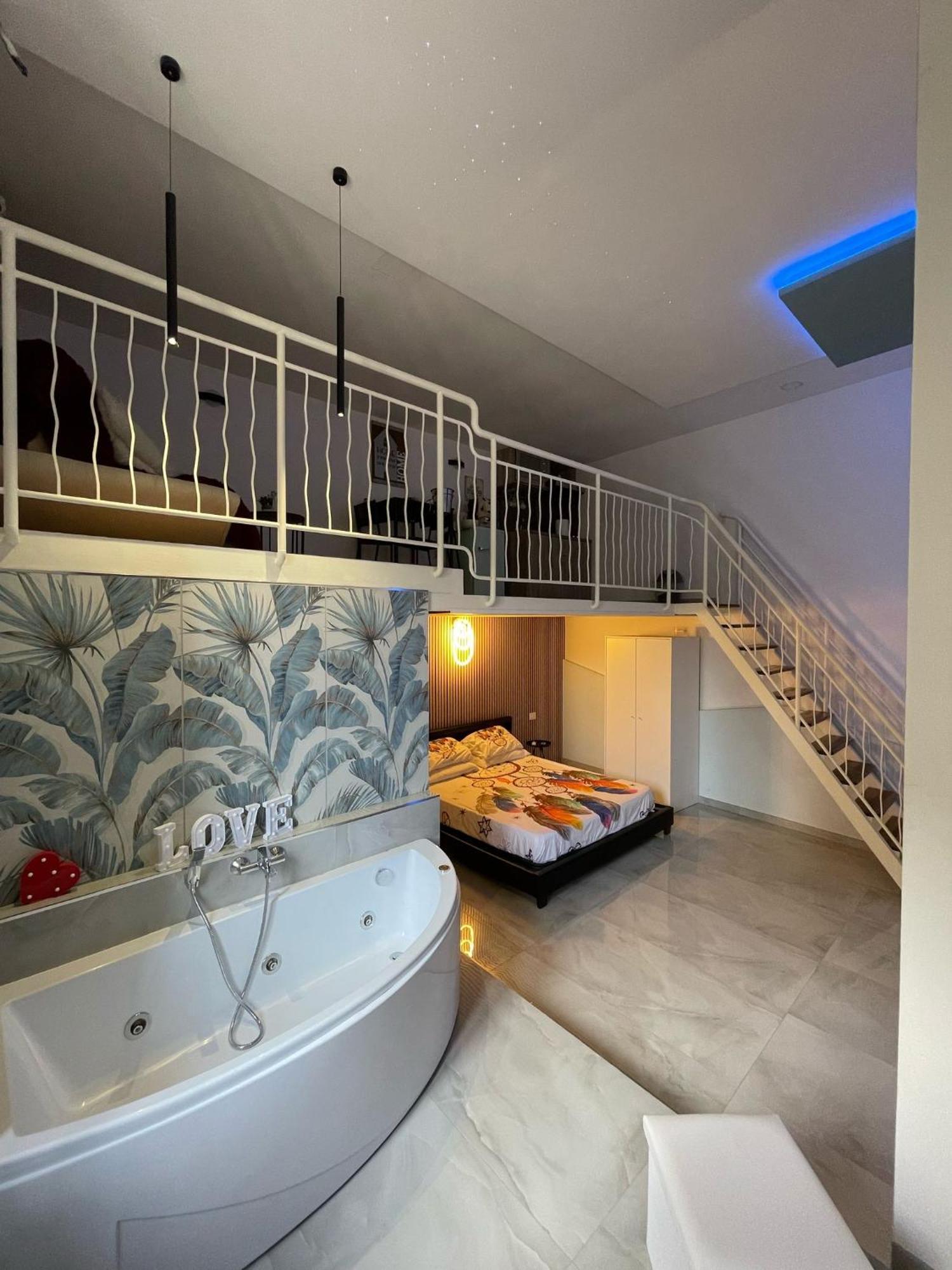 Charm E Chic Appartement Napels Buitenkant foto